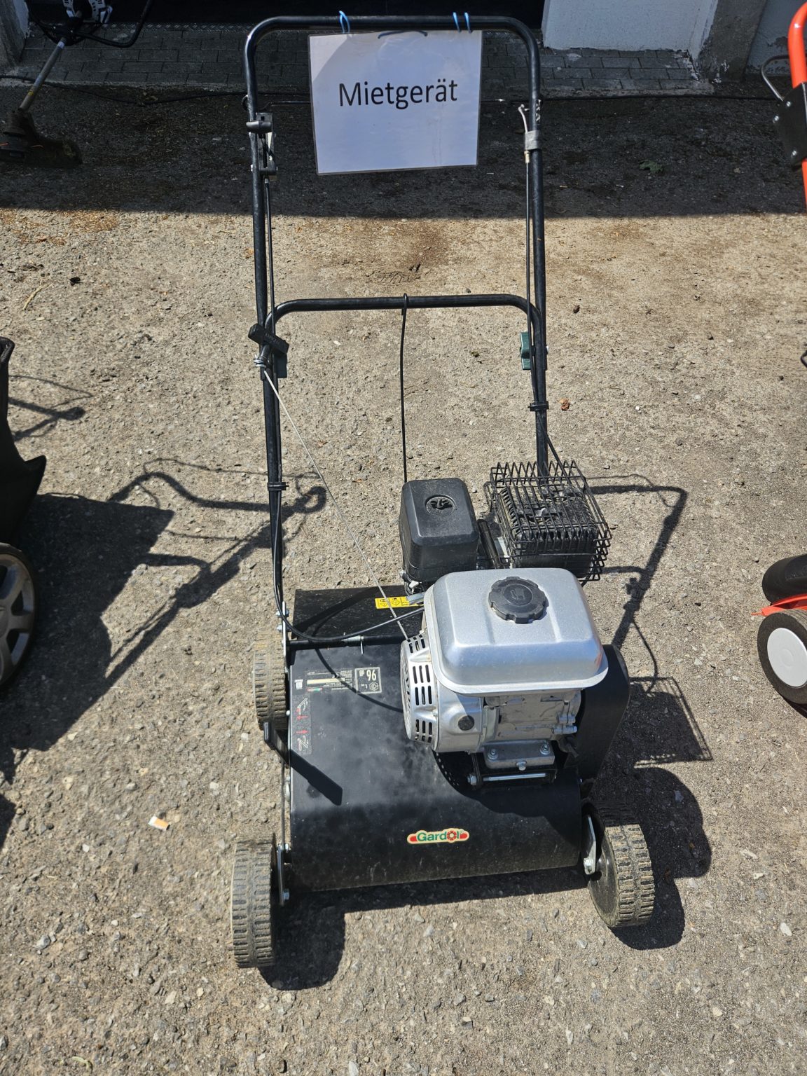 Benzinvertikutierer Mietgerät