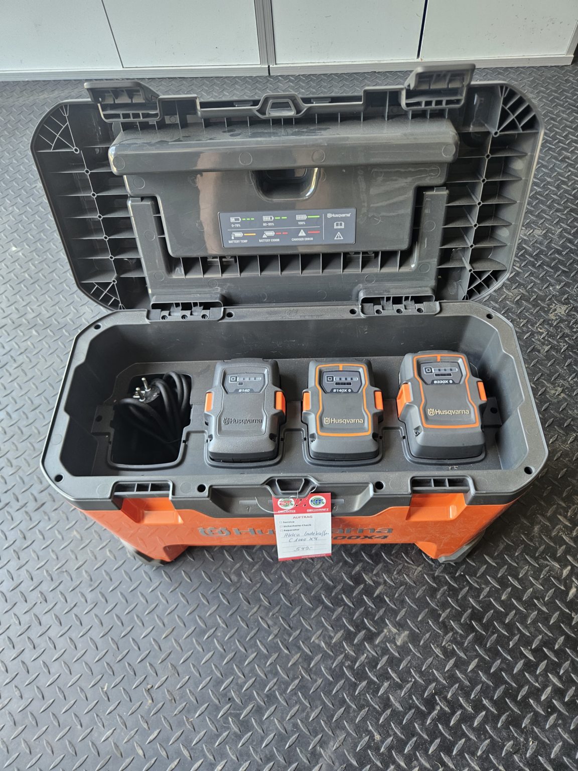 Husqvarna Akku Ladekoffer